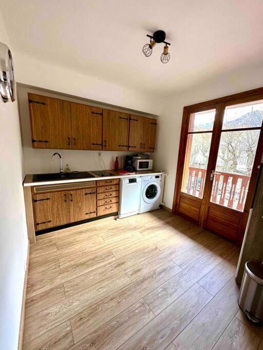 Charmant Appartement Renove Au Coeur Du Village Saint-Martin-Vesubie Bagian luar foto