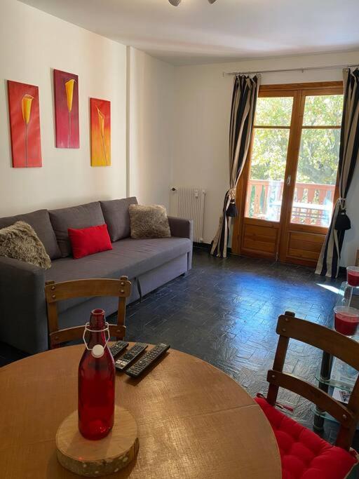 Charmant Appartement Renove Au Coeur Du Village Saint-Martin-Vesubie Bagian luar foto