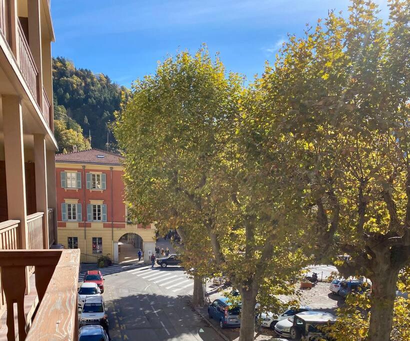 Charmant Appartement Renove Au Coeur Du Village Saint-Martin-Vesubie Bagian luar foto