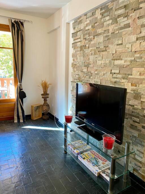 Charmant Appartement Renove Au Coeur Du Village Saint-Martin-Vesubie Bagian luar foto